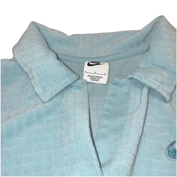 Nike Cropped Sweatshirt Womens Medium Light Blue Swoosh Pullover Long Sleeve - Picture 2 of 8